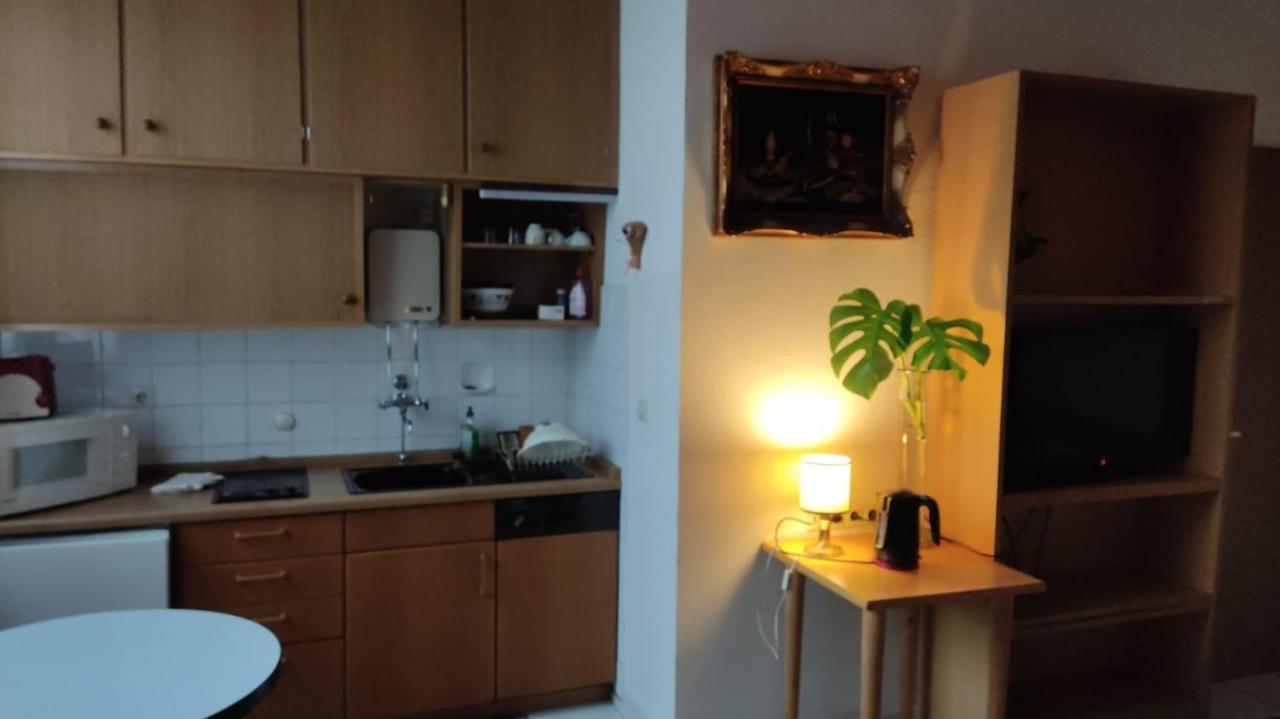 Kleine Unterkunft In Stuttgart-Muenchfeld Apartamento Exterior foto